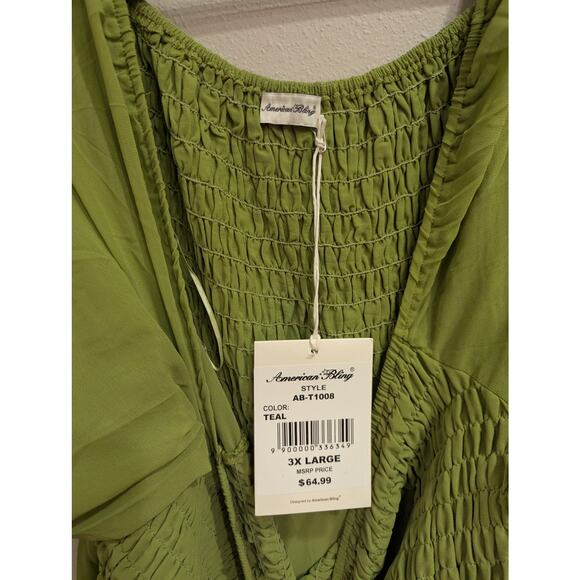 Pretty green smocked short sleeve peasant top by American Bling size 3X NWT - Picture 2 of 7